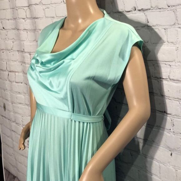 Vintage Mint Green Hostess or Cruise Dress 1970s Does 1930s No Tags Small Medium - Picture 5 of 8
